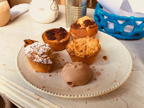 ¿Qué proceso seguir para hacer una pasta de almendras casera para dulces y repostería?