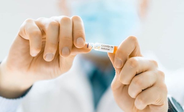 ¿Cómo puede el análisis de grandes volúmenes de datos prevenir el fraude en transacciones financieras?